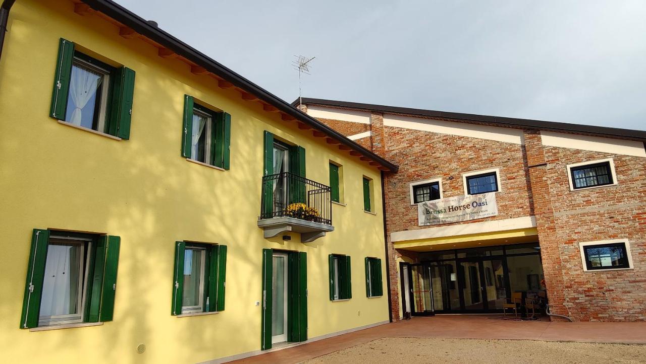 Brussa Horse Oasi Caorle Exterior foto
